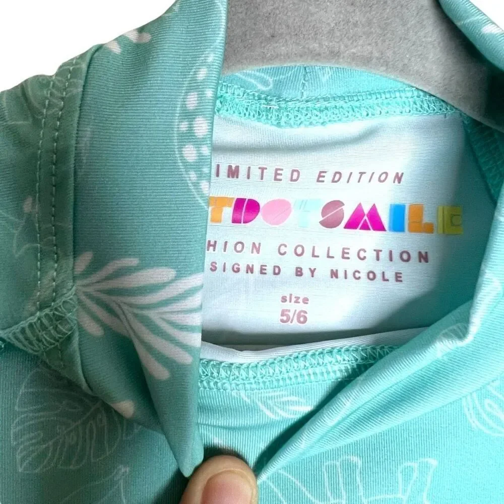 NEW Dot Dot Smile Short Sleeve Rash guard and Trunks Dino Swim Set 5/6